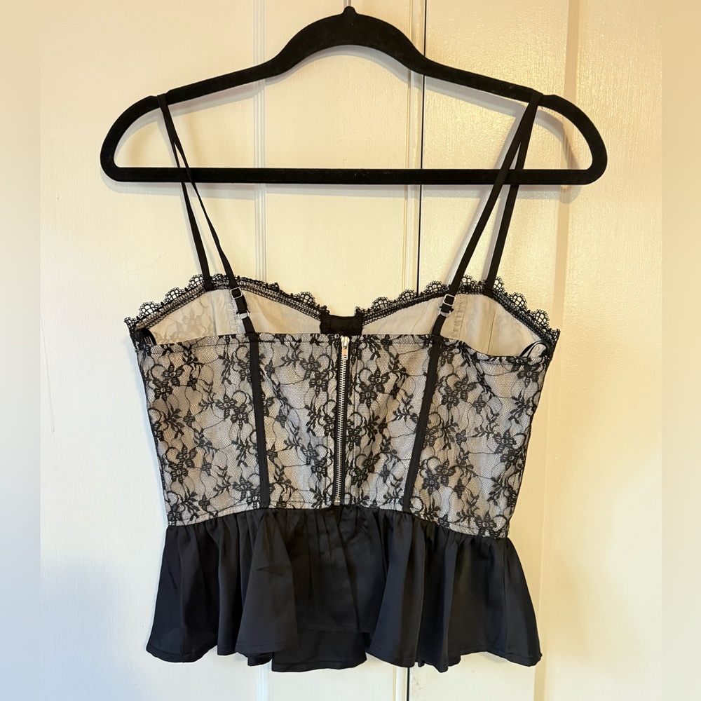 Forever 21 women’s lace bustier corset top zip back size Medium - Picture 2 of 5